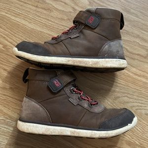 Stride Rite Made to Play washable boots boys size 2